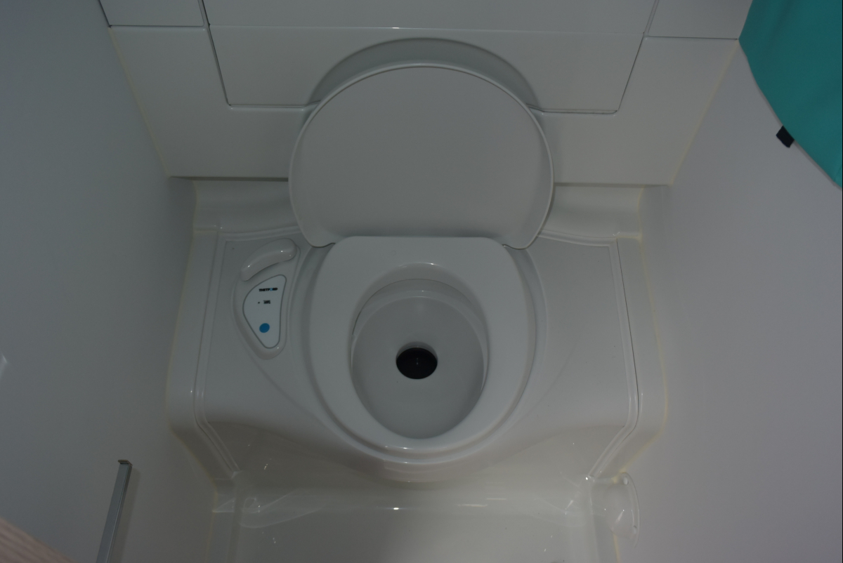 ADRIA AVIVA 400 PS 初心者の方にも大人気!牽引免許不要キャンピングトレーラーの画像