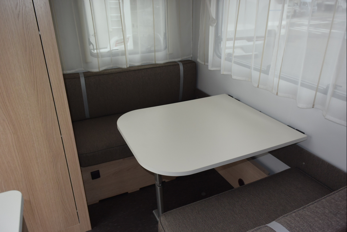 ADRIA AVIVA 400 PS 初心者の方にも大人気!牽引免許不要キャンピングトレーラーの画像