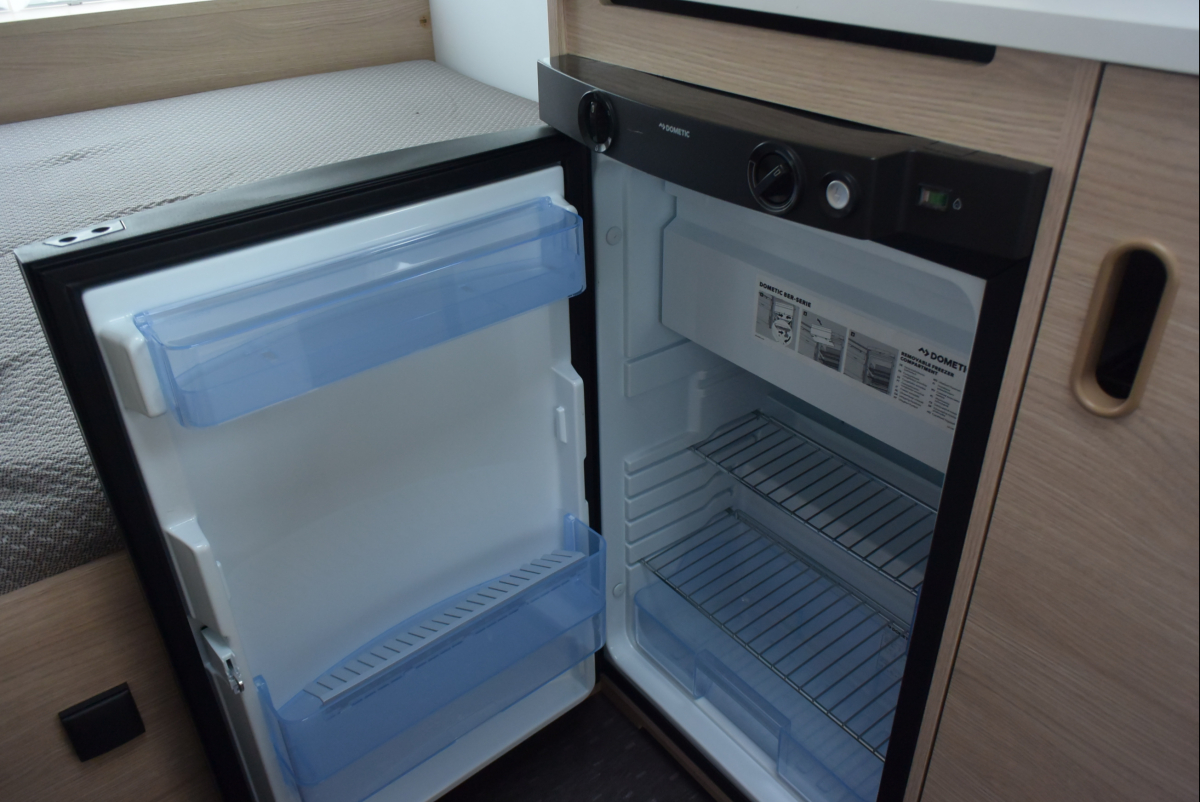 ADRIA AVIVA 400 PS 初心者の方にも大人気!牽引免許不要キャンピングトレーラーの画像