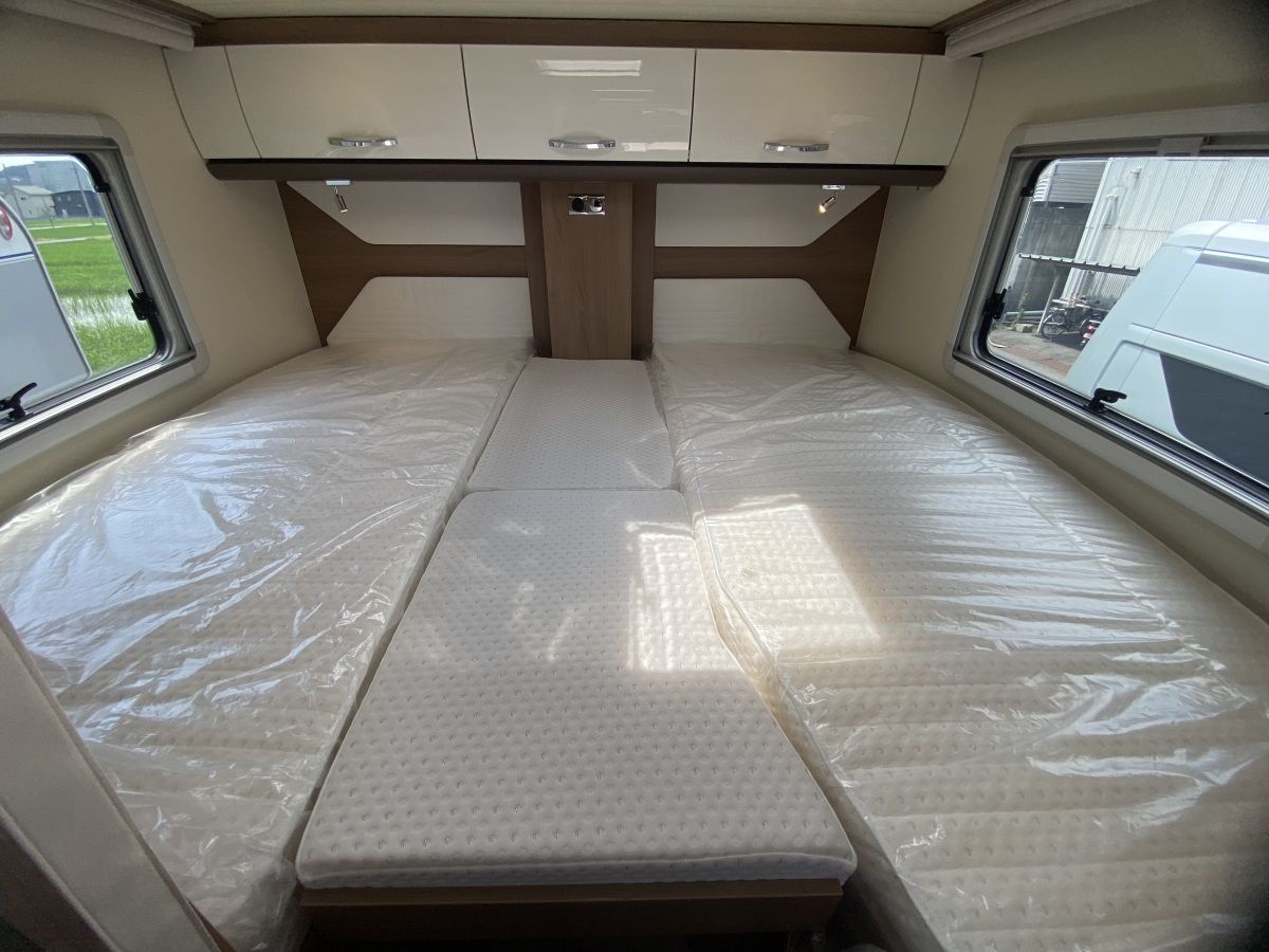 バーストナー  Harmony Line 自由、ラグジュアリー、そして快適性を体感する。 Harmony Line Lyseo TD690Gの画像