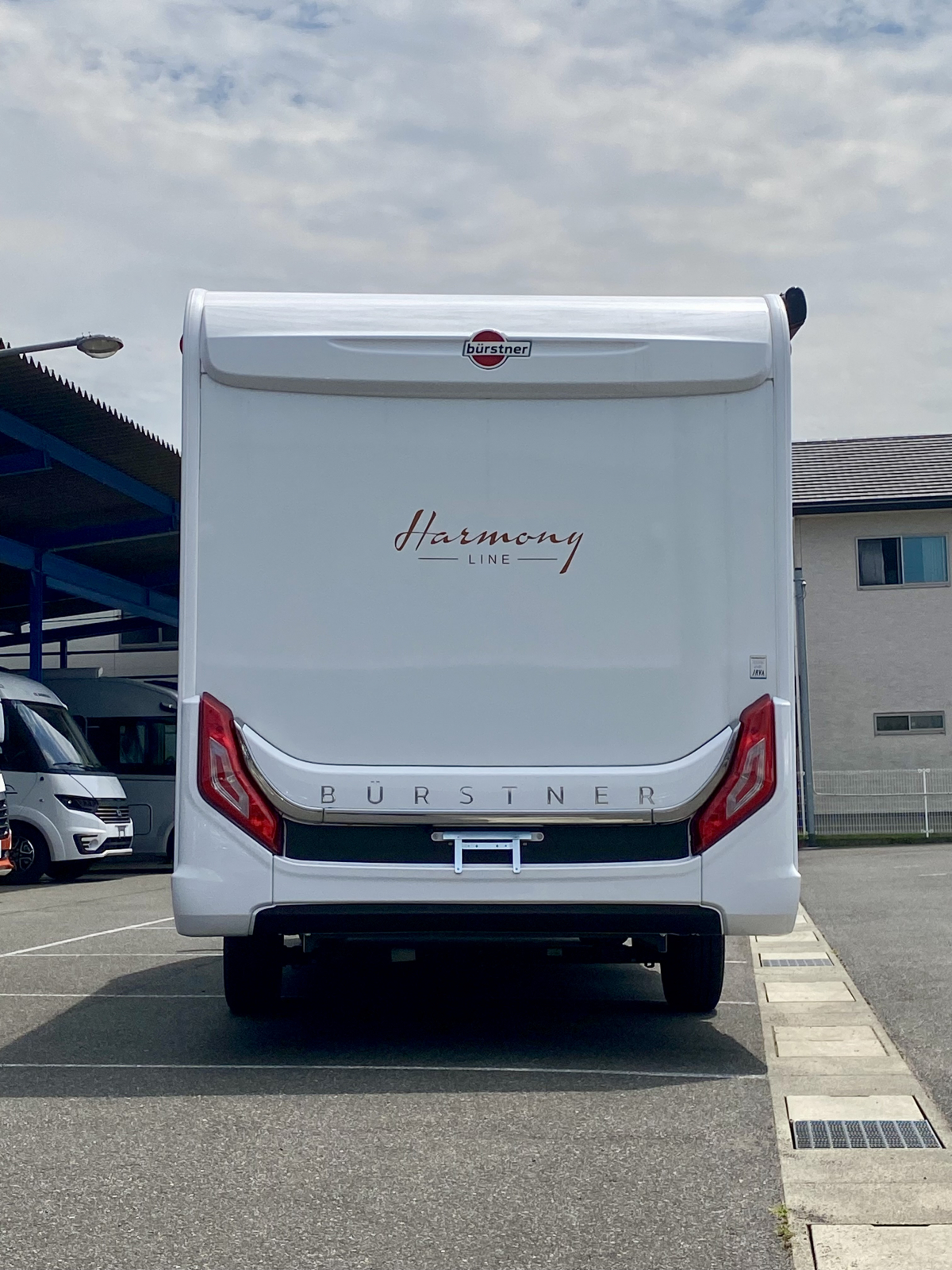 バーストナー  Harmony Line 自由、ラグジュアリー、そして快適性を体感する。 Harmony Line Lyseo TD690Gの画像
