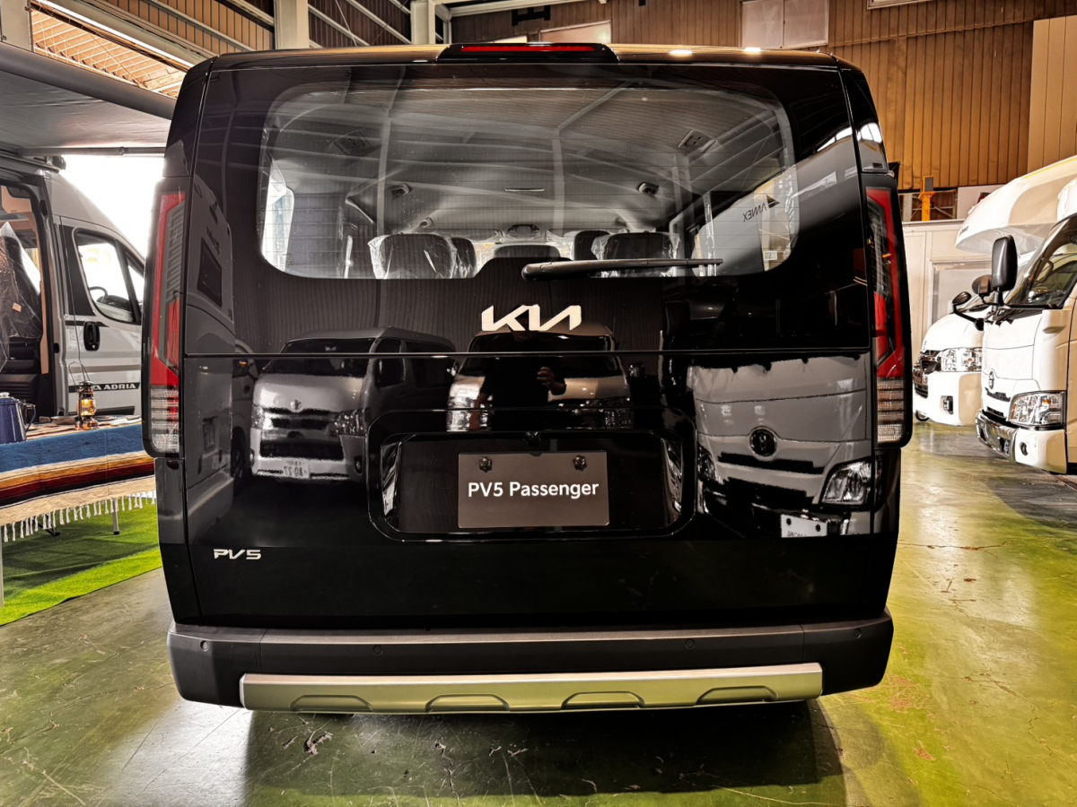 PV5 P パッセンジャー プラス 全体的な設計の利点を生かしてパッケージングを最適化したEV車。大人5人がくつろげる、ゆとりある室内空間の画像