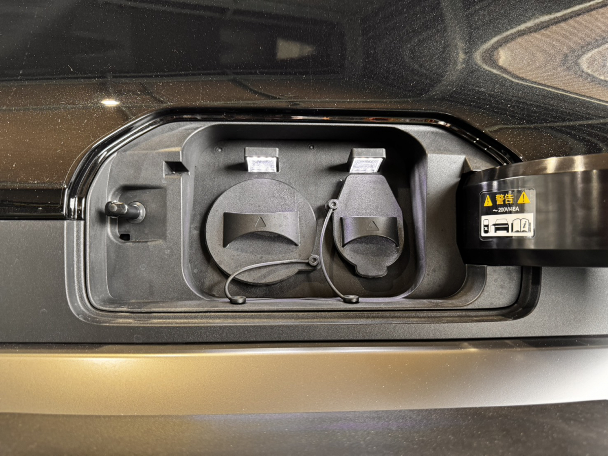 PV5 P パッセンジャー プラス 全体的な設計の利点を生かしてパッケージングを最適化したEV車。大人5人がくつろげる、ゆとりある室内空間の画像