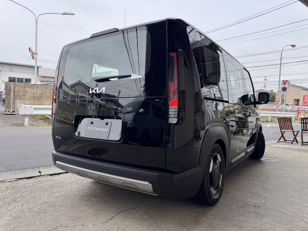 PV5 P パッセンジャー プラス 全体的な設計の利点を生かしてパッケージングを最適化したEV車。大人5人がくつろげる、ゆとりある室内空間の画像