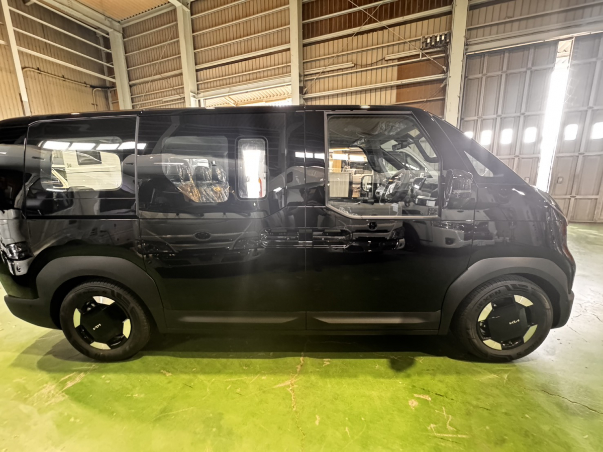 PV5 P パッセンジャー プラス 全体的な設計の利点を生かしてパッケージングを最適化したEV車。大人5人がくつろげる、ゆとりある室内空間の画像