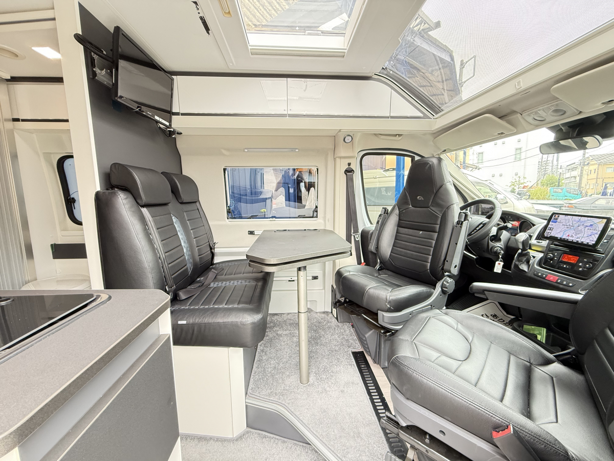 ADRIA TWIN SUPREME 640 SLB 充実オプション装備!の画像