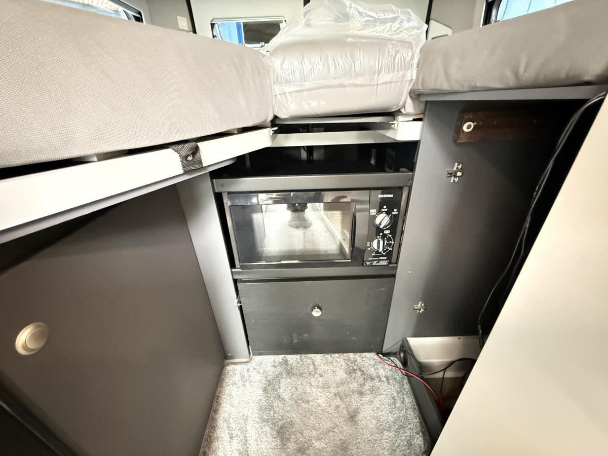 ADRIA TWIN SUPREME 640 SLB 充実オプション装備!の画像