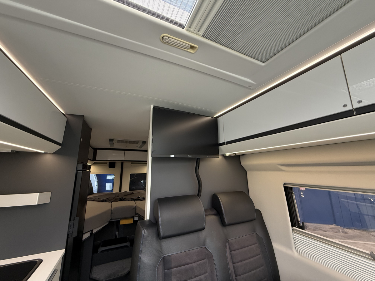 ADRIA TWIN SUPREME 640 SLB 優雅なふたり旅を演出してくれますの画像