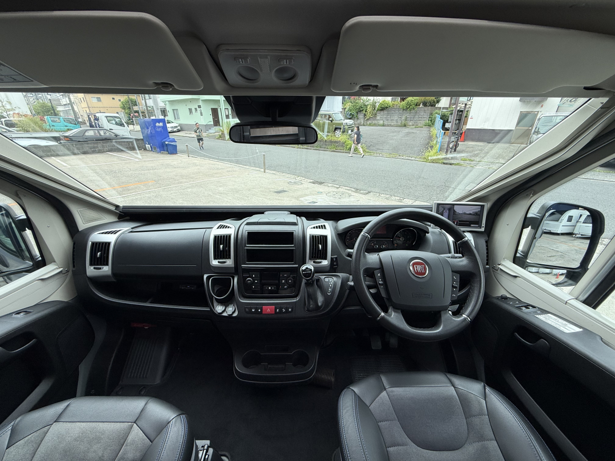 ADRIA TWIN SUPREME 640 SLB 優雅なふたり旅を演出してくれますの画像