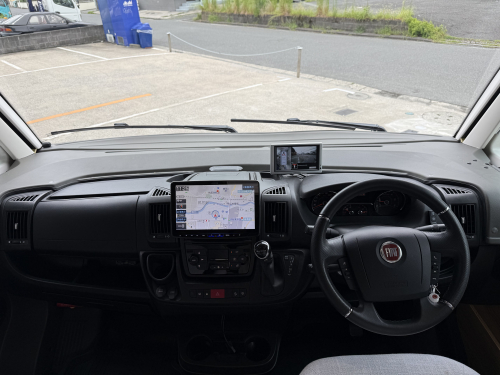 ADRIA SONIC AXESS 600 SL 希少な7mサイズ!右ハンドルのSONICですの他画像6枚目