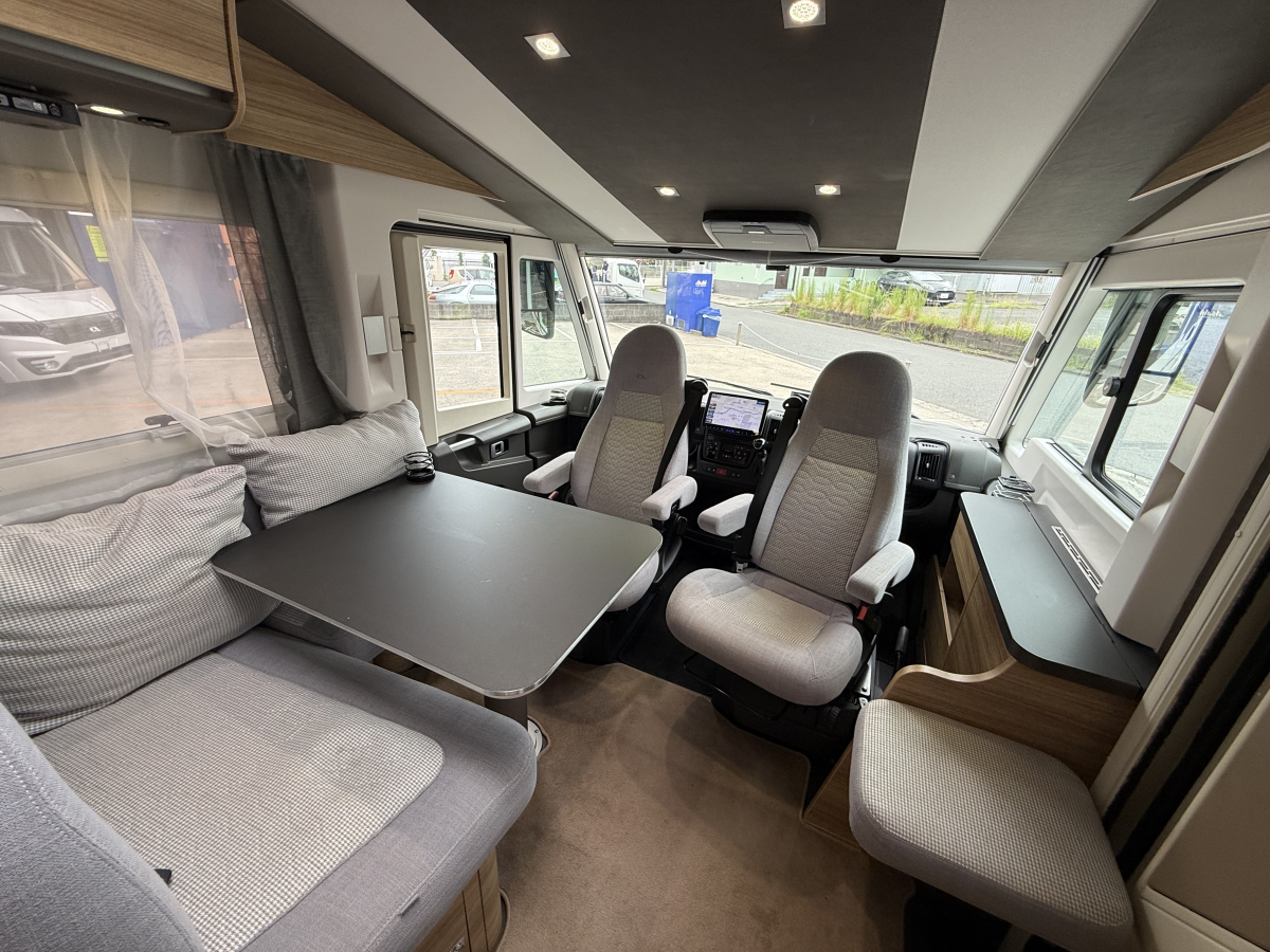 ADRIA SONIC AXESS 600 SL 希少な7mサイズ!右ハンドルのSONICですの画像