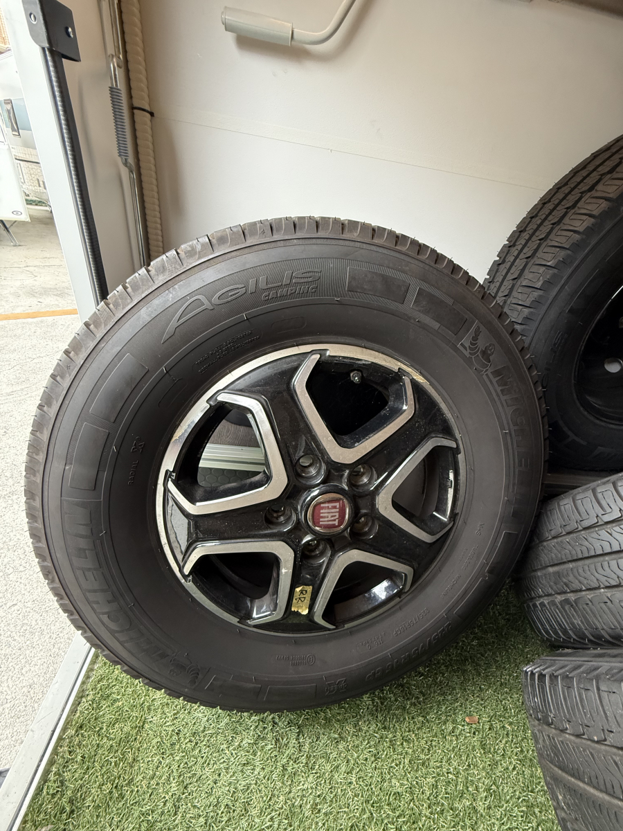 ADRIA SONIC AXESS 600 SL 希少な7mサイズ!右ハンドルのSONICですの画像