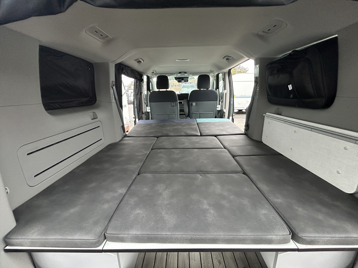 PV5 P パッセンジャー プラス LAC EV CAMPER P(仮称)の画像