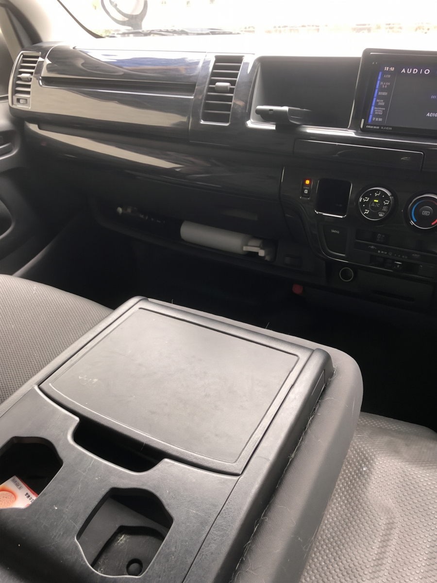 カスタムセレクト ロードセレクトSL　4WD 荷物どっさり載せられるこのクラス最大級の実用性のある車両ですの画像