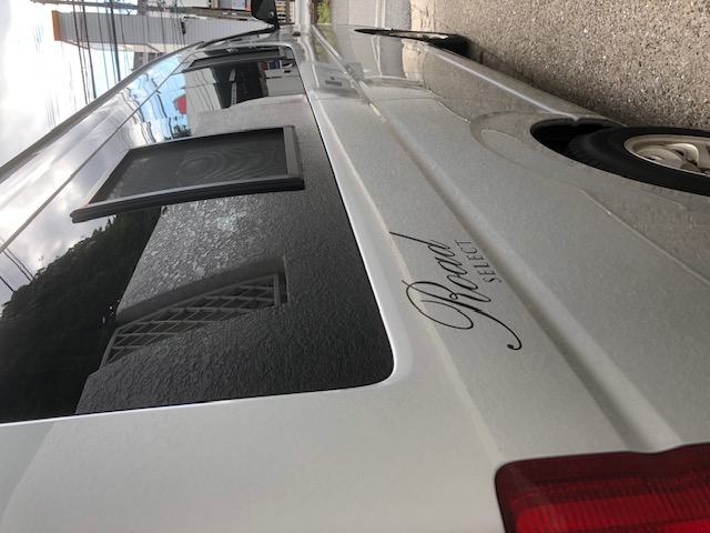 カスタムセレクト ロードセレクトSL　4WD 荷物どっさり載せられるこのクラス最大級の実用性のある車両ですの画像