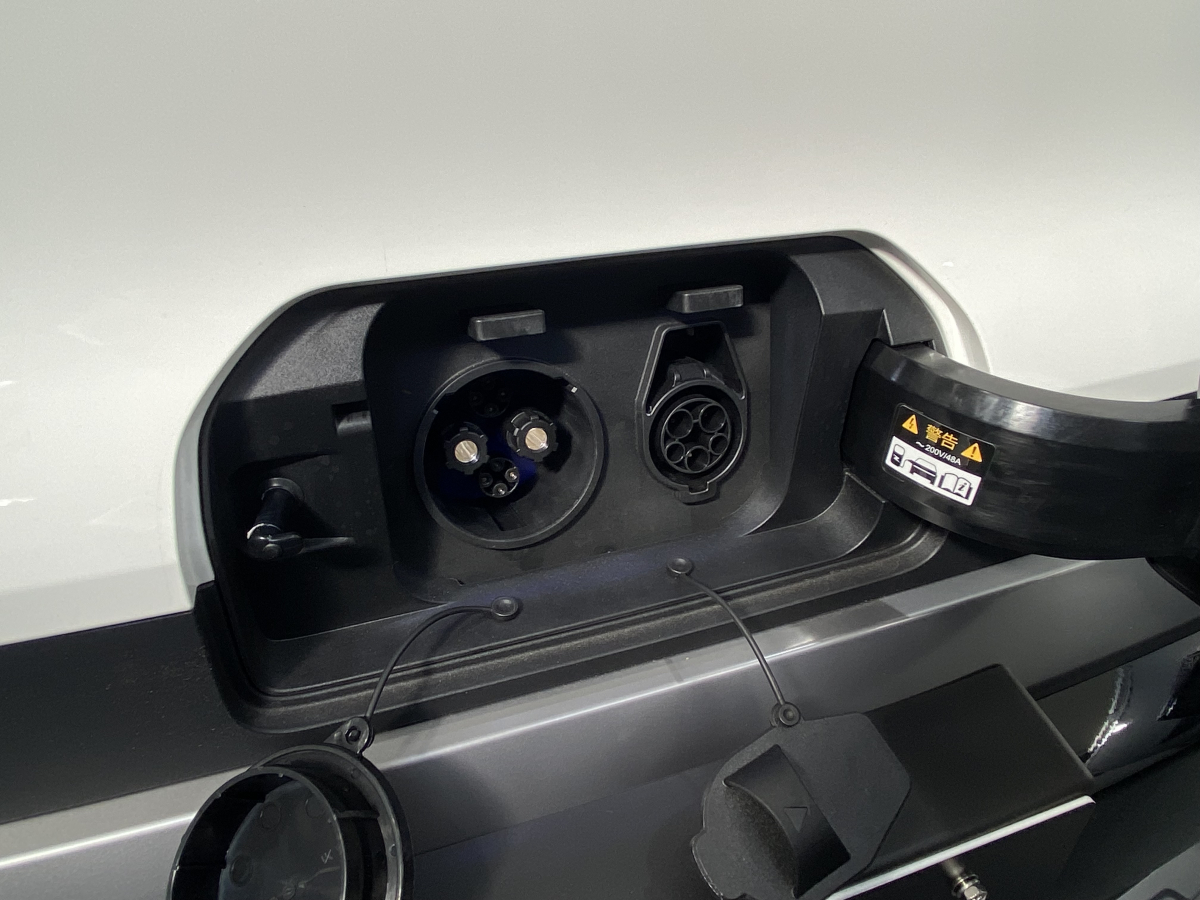 PV5 C カーゴ 電気と広さが生み出す、終わらないバンライフの可能性。の画像