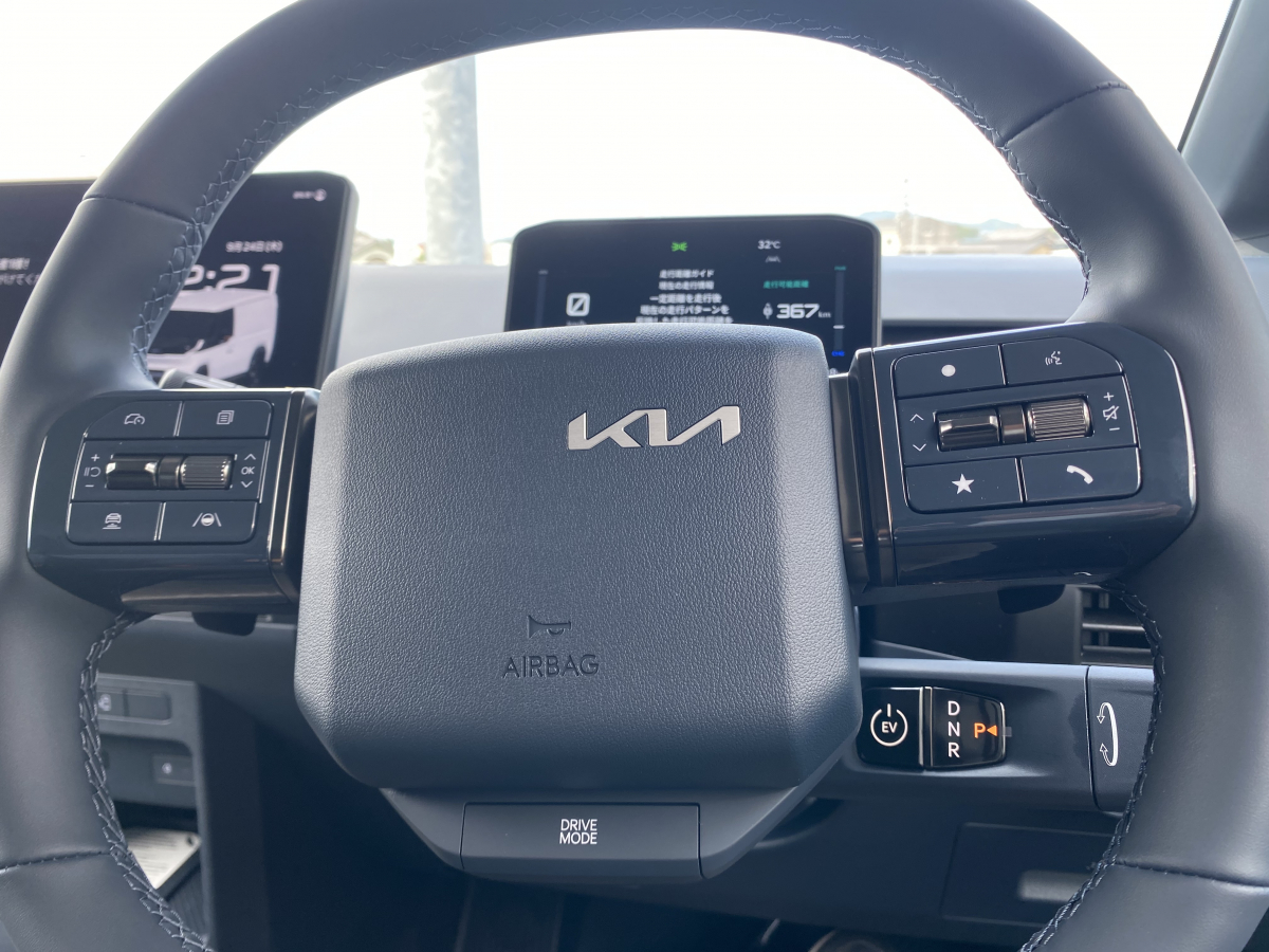 PV5 C カーゴ キャンパー特装 この広さ、使い方は無限大。あなたなら、どう遊ぶ?の画像