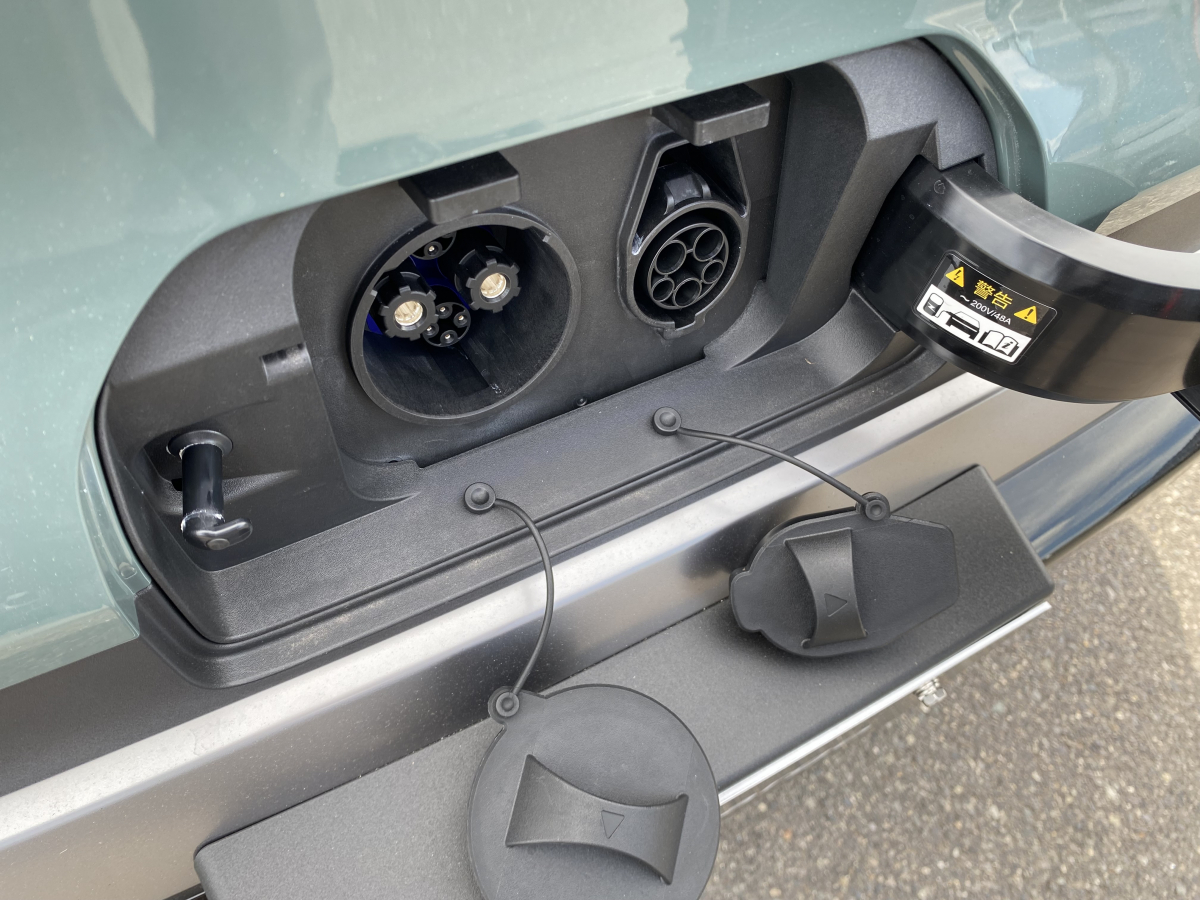 PV5 C カーゴ キャンパー特装 この広さ、使い方は無限大。あなたなら、どう遊ぶ?の画像