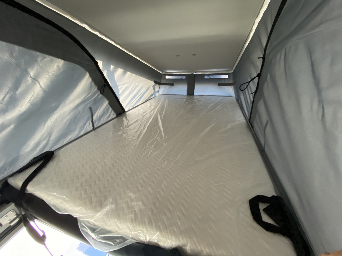 ADRIA TWIN SPORTS 600 SX 2人のロマンから、家族の冒険へ。ポップアップが広げる新しい旅のカタチ。の画像