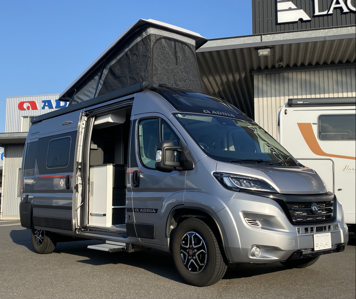 ADRIA TWIN SPORTS 600 SX 2人のロマンから、家族の冒険へ。ポップアップが広げる新しい旅のカタチ。の画像
