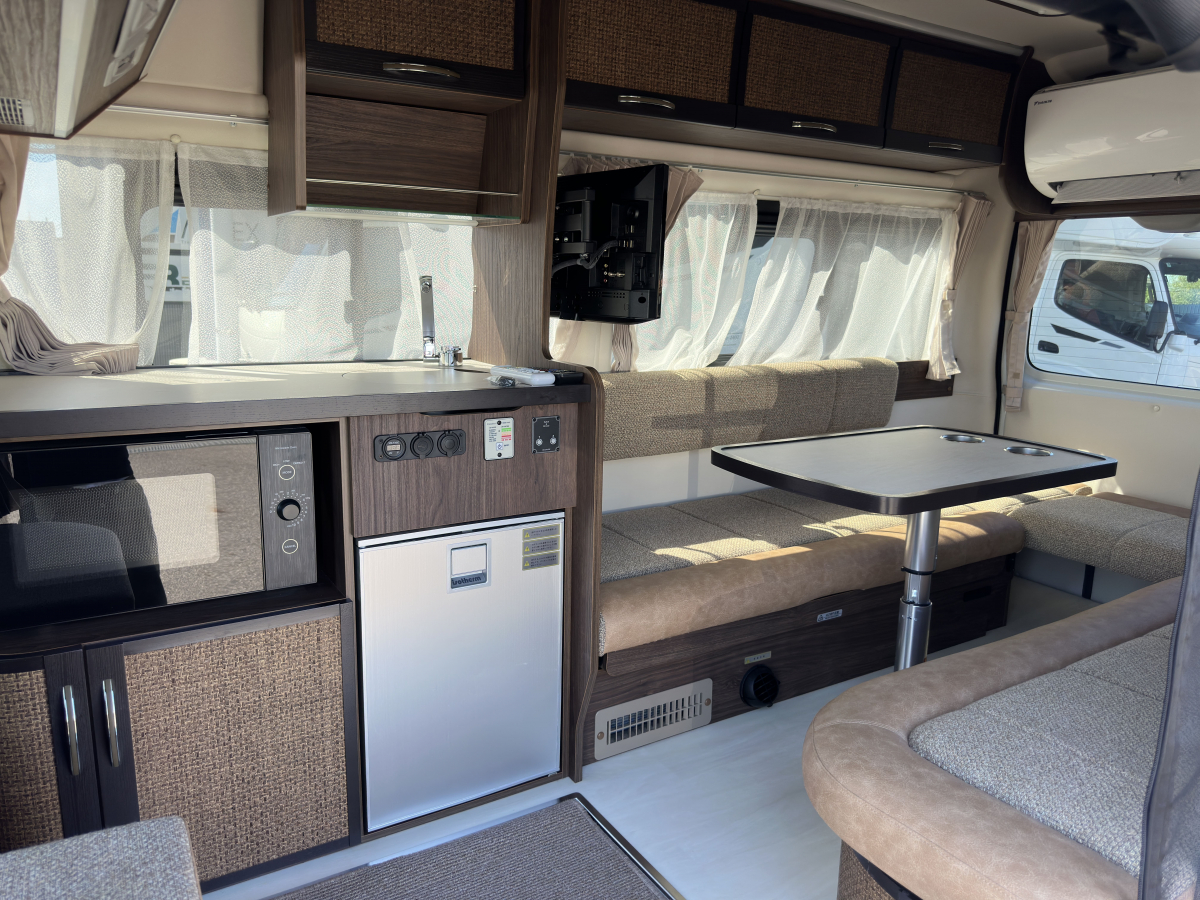 レクビィ プラスLV スーペリア A/C仕様 ご夫婦2人旅にピッタリ!人気のレクビィ車!!早い者勝ち!!の画像