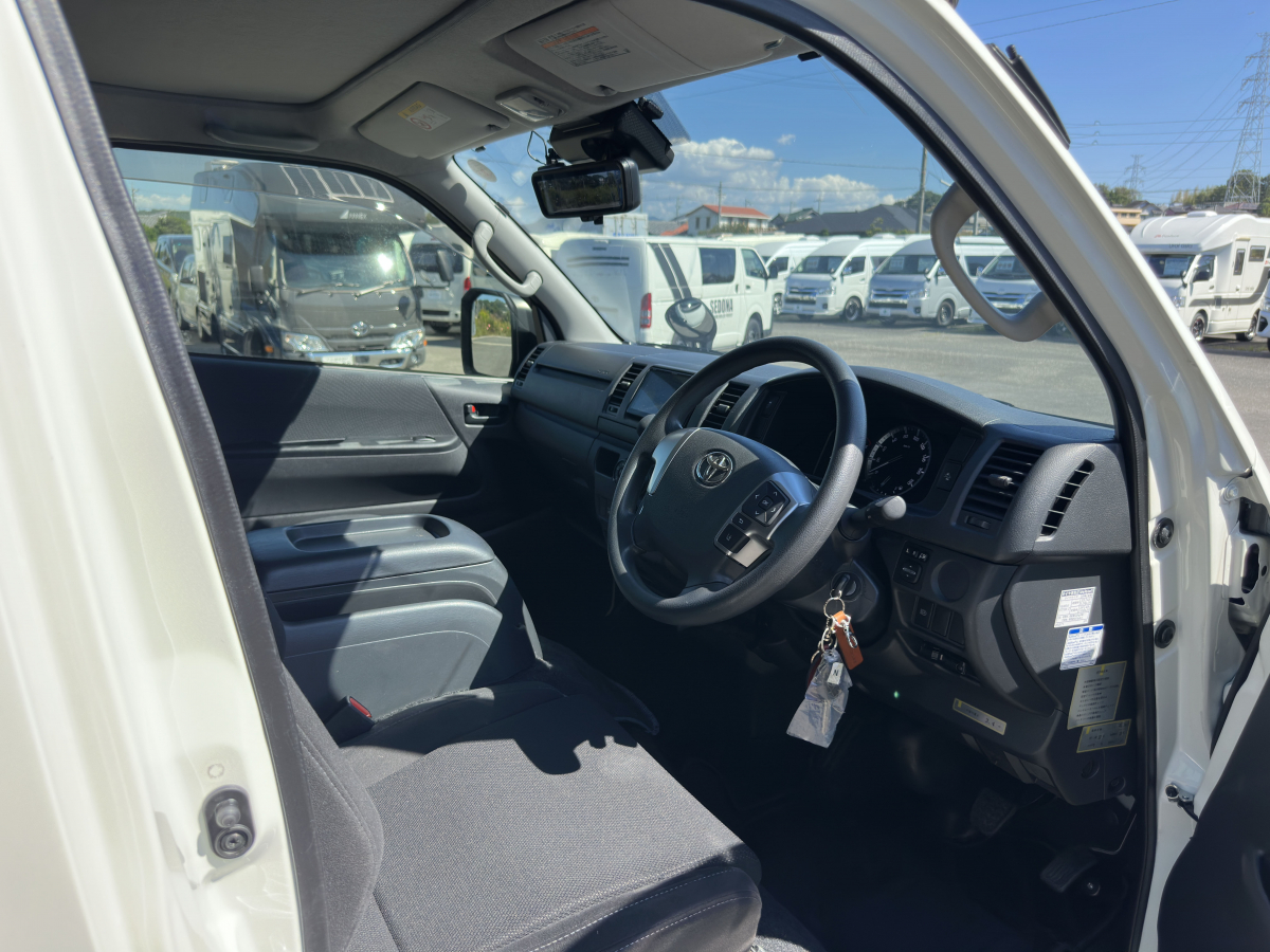 レクビィ プラスLV スーペリア A/C仕様 ご夫婦2人旅にピッタリ!人気のレクビィ車!!早い者勝ち!!の画像