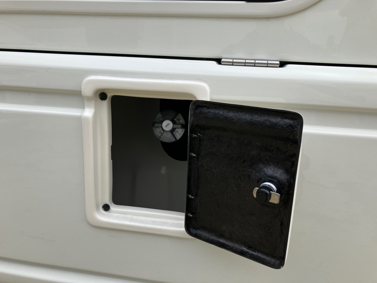 アネックス リバティ 52REi  Extra Power 2400 (TP0045) ワンランク上の空調・電源装備を標準搭載!の画像