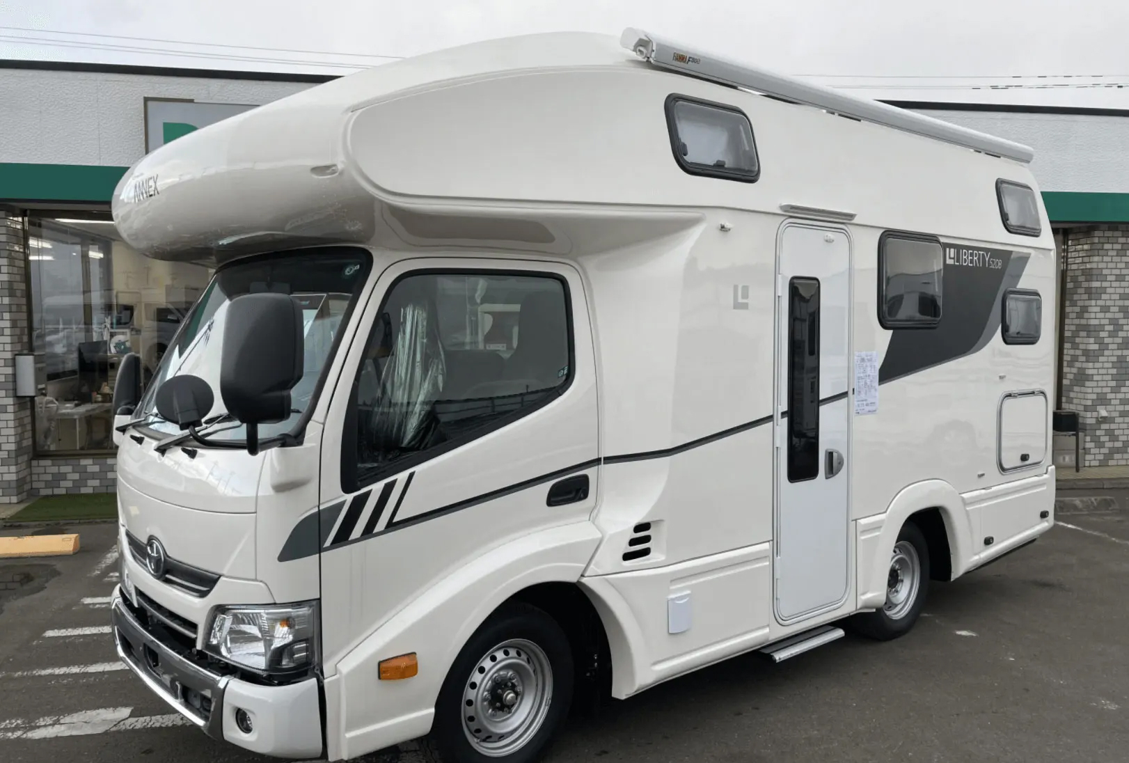 アネックス リバティ52DB 4WDフルタイム(キャブコン)