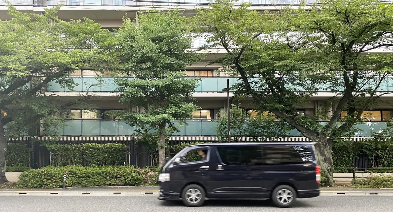 キャンピングカーのベース車両となるハイエースの種類や特徴について解説