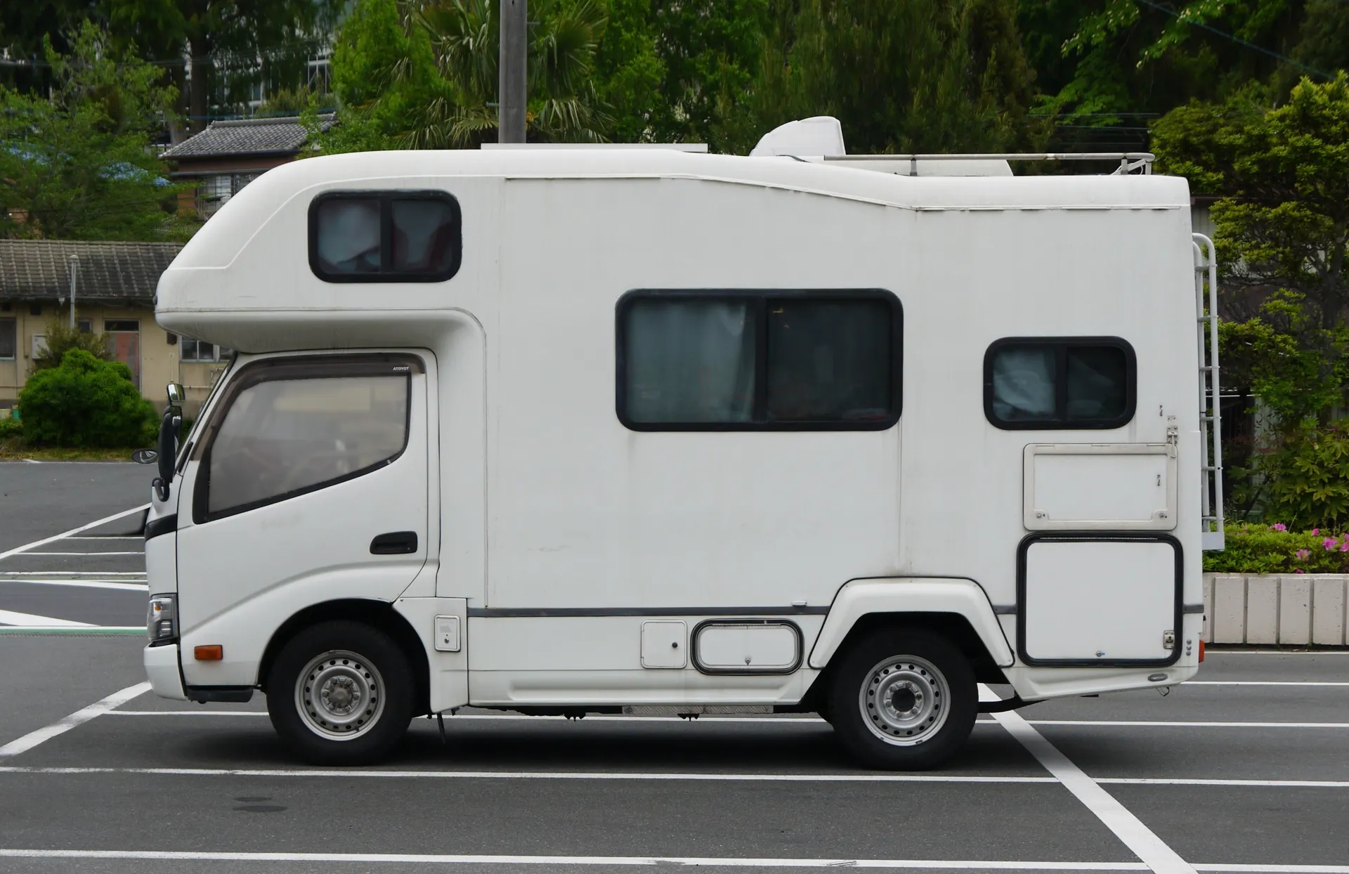 8ナンバーは特殊用途自動車で取得できるナンバー