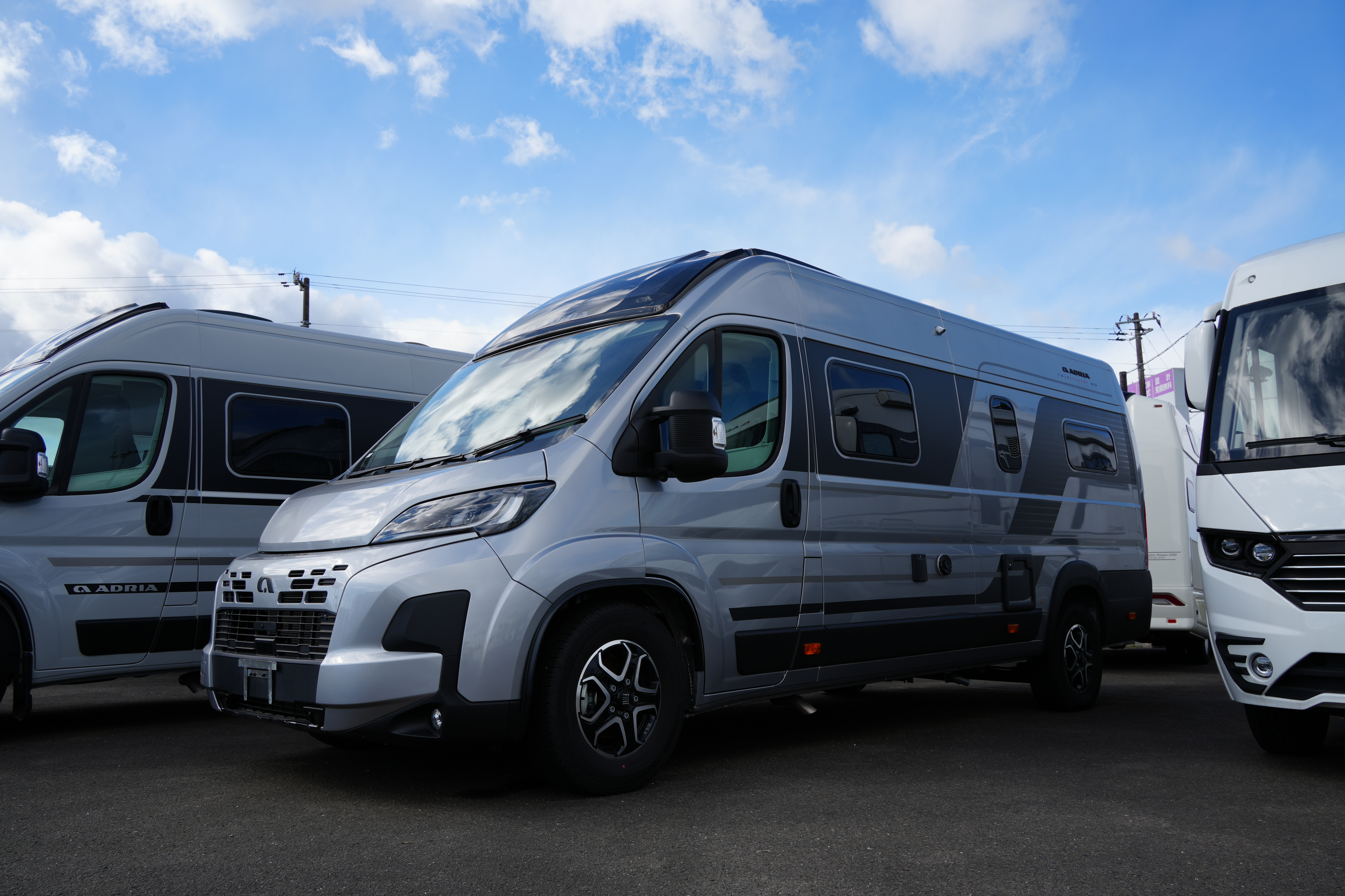 【Youtube】開放感抜群のADRIA「TWIN SUPREME 640SLB」